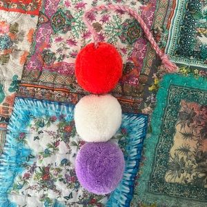 Pom Pom tassel